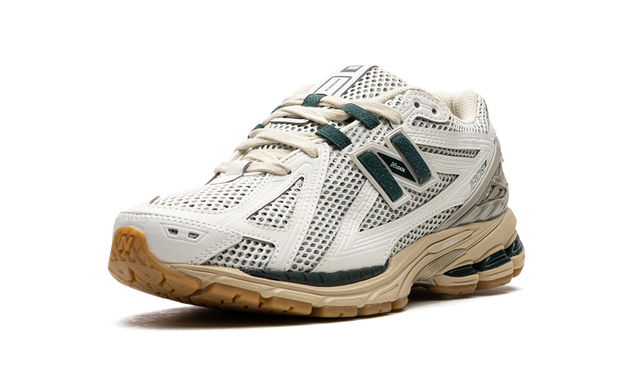 Tech 1906"Kith- Black"