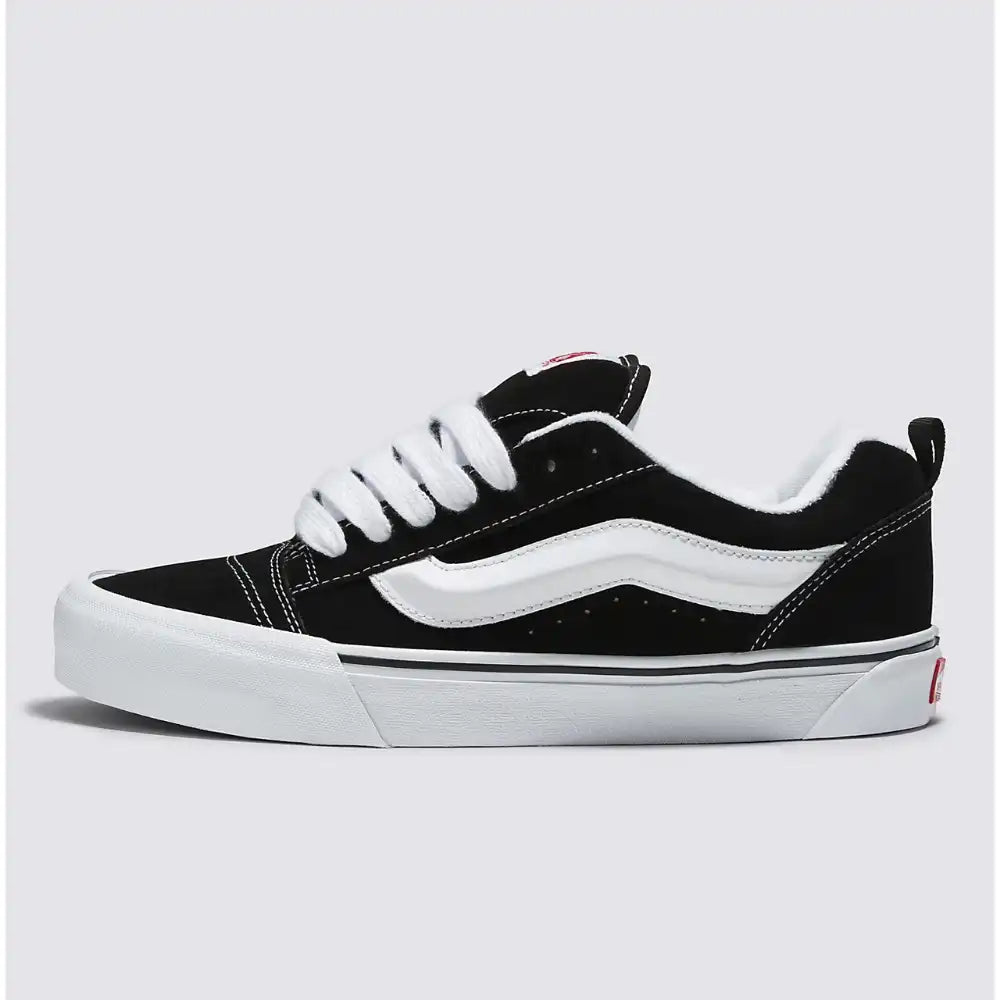 Knu Skool Black White
