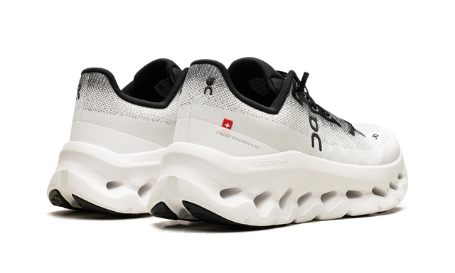 Cloud Tilt Black/Ivory