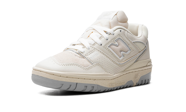 Court 550 White / Cream
