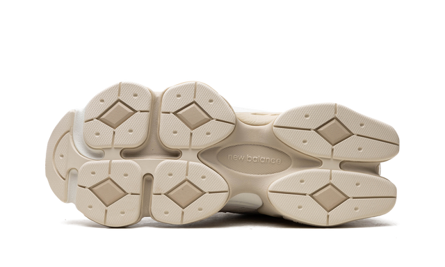 Tech 9060 Beige White
