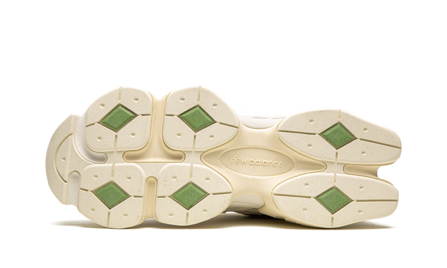 Tech 9060 Bricks and Wood