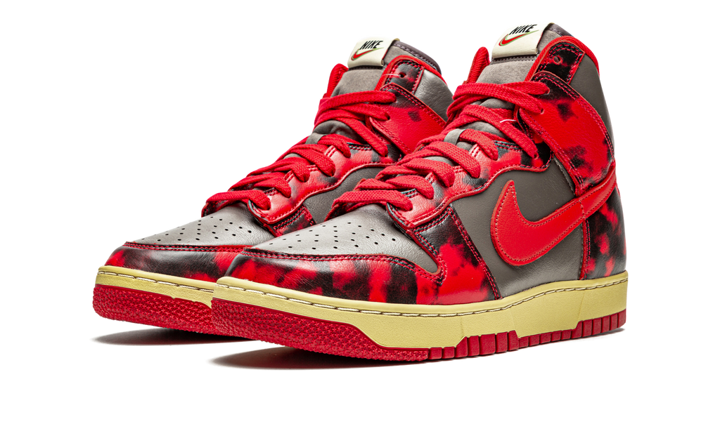 Court High Red Acid Wash