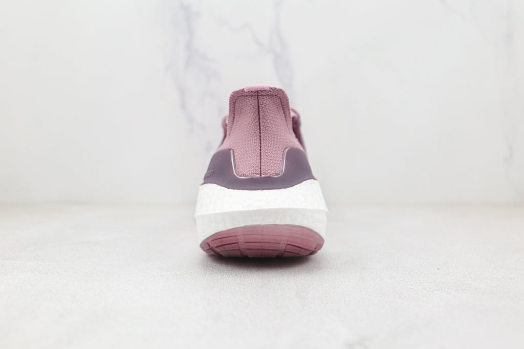 UltraBoost 22 Magic Mauve