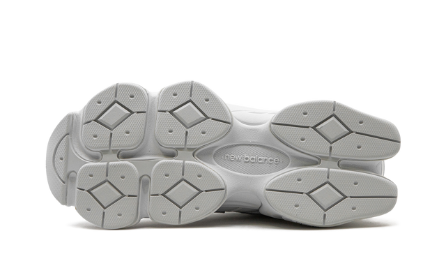 Tech 9060 Triple White