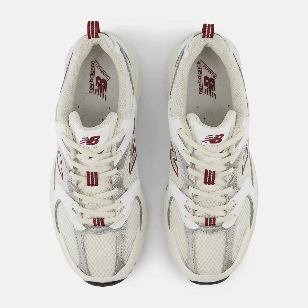 Runner 530 Sea Salt White Mercury Red