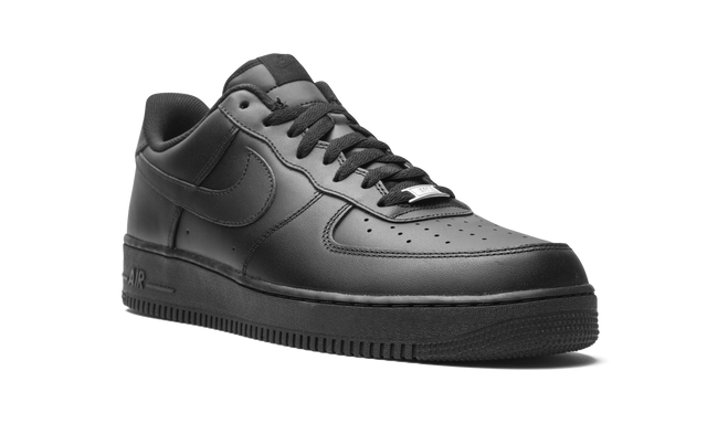 Classic Court 1 Black