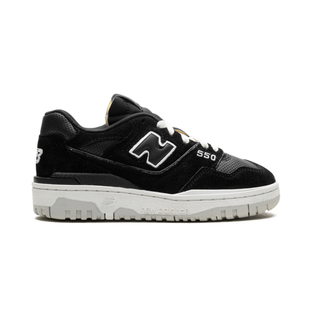 Court 550 Black Suede Classic