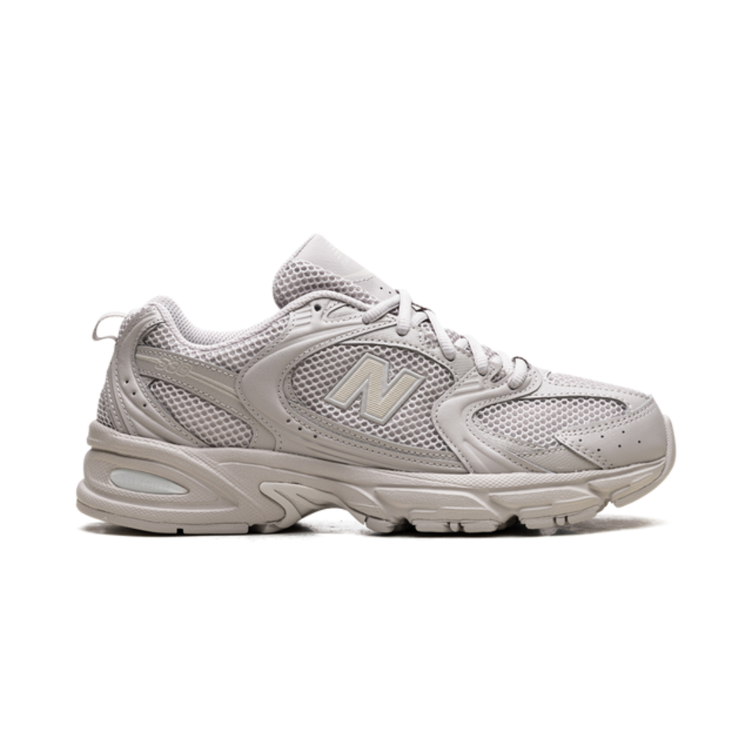 Runner 530 Moonrock Moonbeam