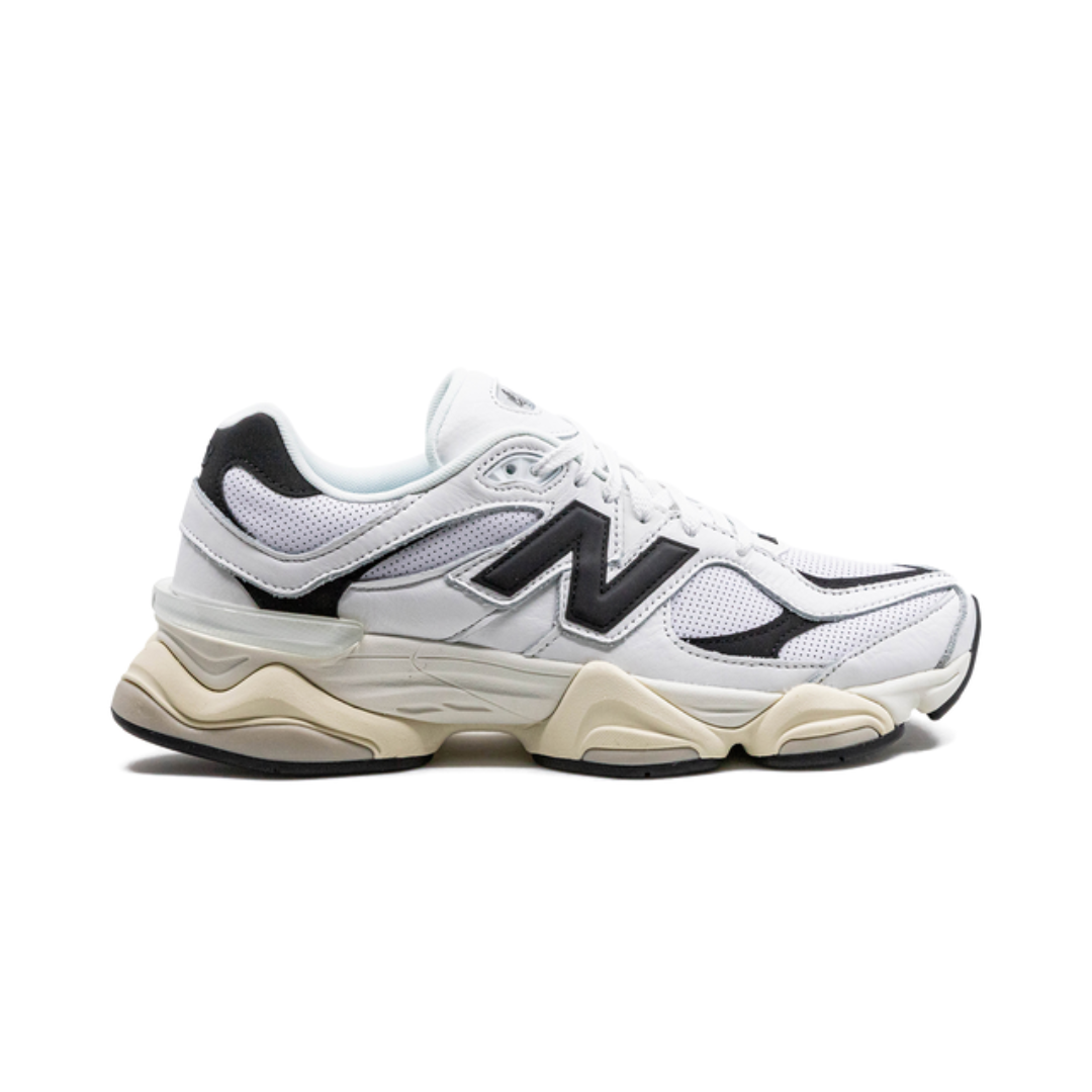 Tech 9060 White Black