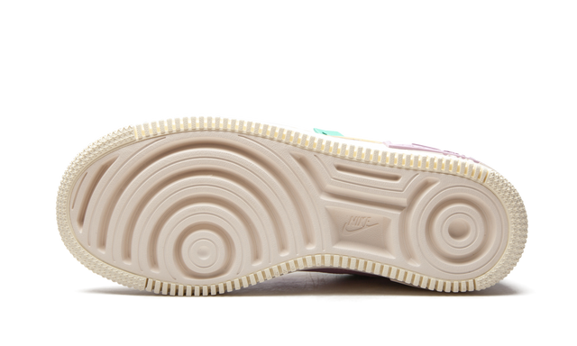Classic Court 1 Shadow Pale Ivory