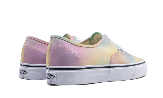 Canvas Low Canvas Low