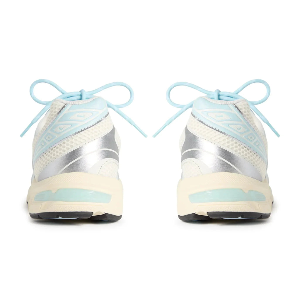 Gel-1130 x Kith Cream Starlight Blue