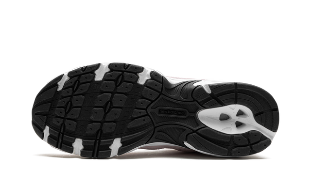 Runner 530 STONE PINK