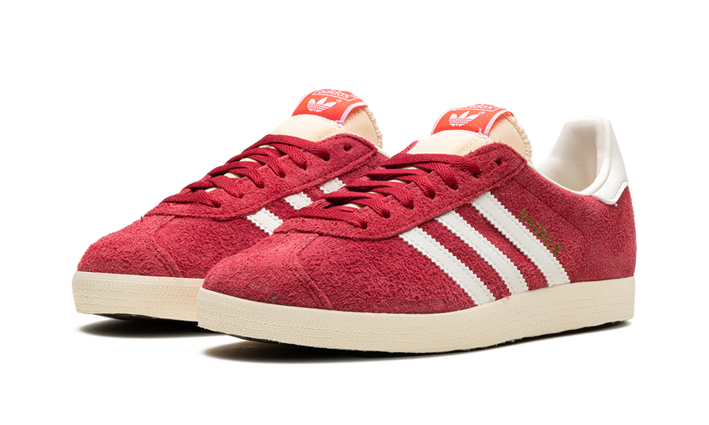 Vintage Trainer Team Victory Red Cream White