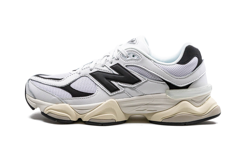 Tech 9060 White Black