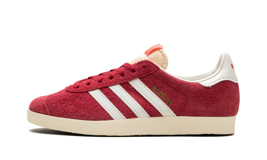 Vintage Trainer Team Victory Red Cream White