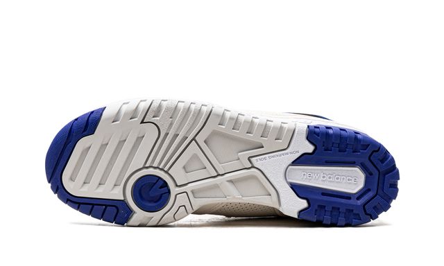 Court 550 Team Royal