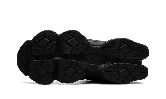 Tech 9060 Triple Black