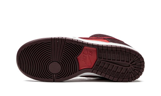 Skate Court Low Cherry