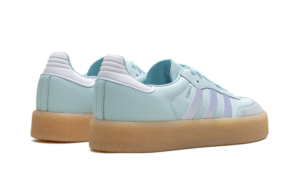 Sambae Almost Blue Silver Metallic Gum