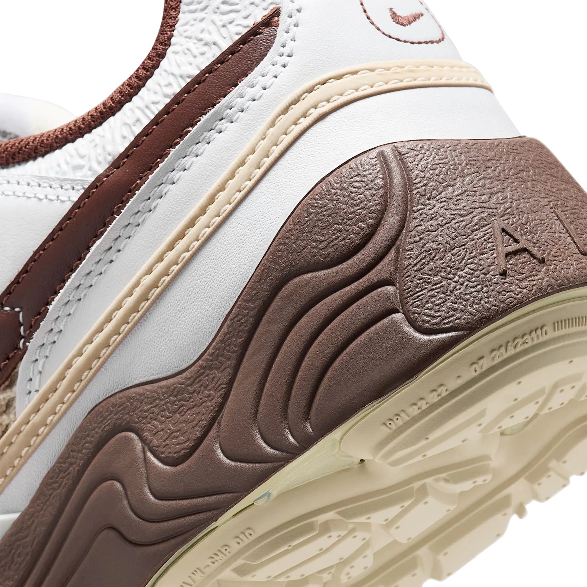 x Zoom Field Jaxx Light Chocolate