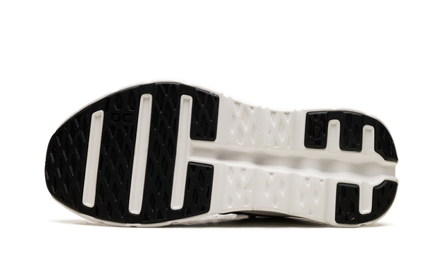 Cloud Tilt Black/Ivory