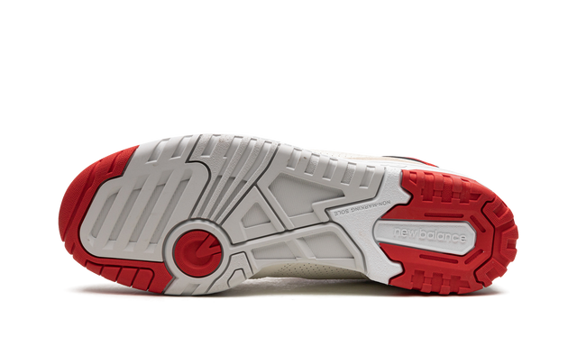 Court 550 True Red