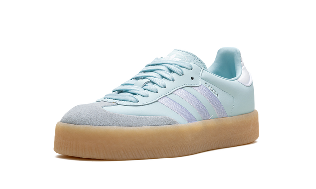 Sambae Almost Blue Silver Metallic Gum
